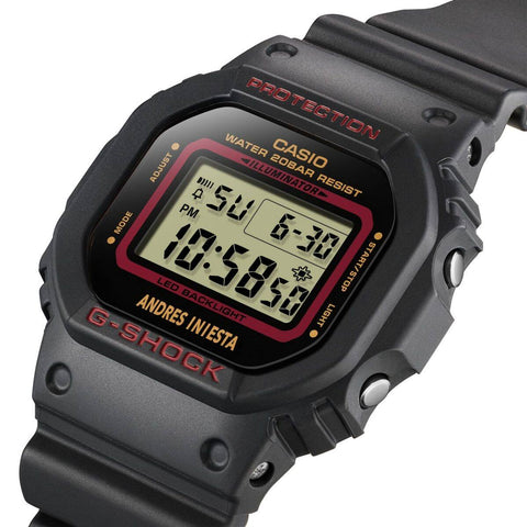 Montre G-SHOCK DW-5600INI-1ER Andrés Iniesta – Édition Limitée, Résine Bio, Rétroéclairage LED, Étanche 200M
