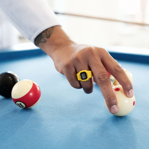 Montre-Bague G-SHOCK DWN-5600-9ER Nano – Série 5600 – Résine biosourcée – Étanche 20 bar – Édition Collector Jaune