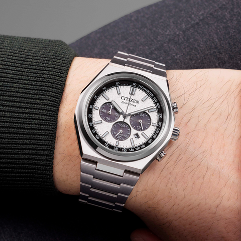 Montre Citizen Chronograph Super Titanium™ Eco-Drive – Cadran Argent, 42 mm | Réf. CA4610-85A