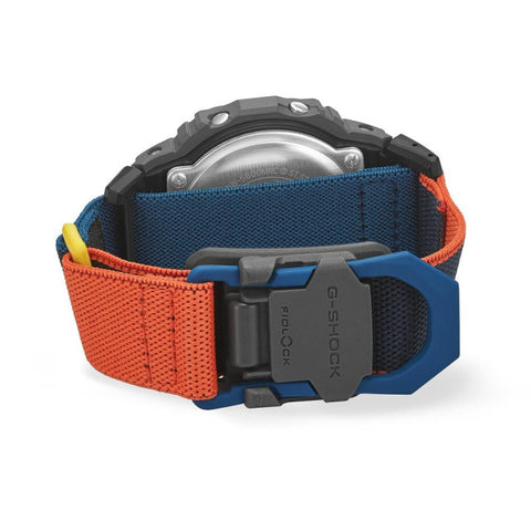G-SHOCK DW-5600MNC-8A2ER – Montre Multicolore Bracelet Tissu FIDLOCK®