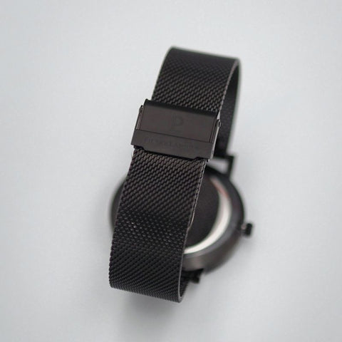 Montre Pierre Lannier Bretzel Airlines Blason Rouge – Boîtier Noir 40,5 mm – Bracelet Milanais Noir – Édition Spéciale Alsacienne