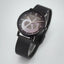 Montre Pierre Lannier Mac Bretzel – Édition Bretzel Airlines – Acier Noir 40,5 mm – Bracelet Milanais Noir – Made in France